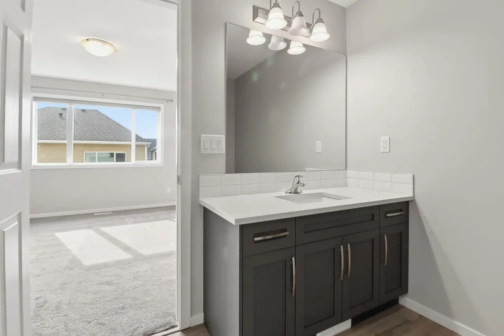 93 Cityline Square NE Calgary AB T3N2H4