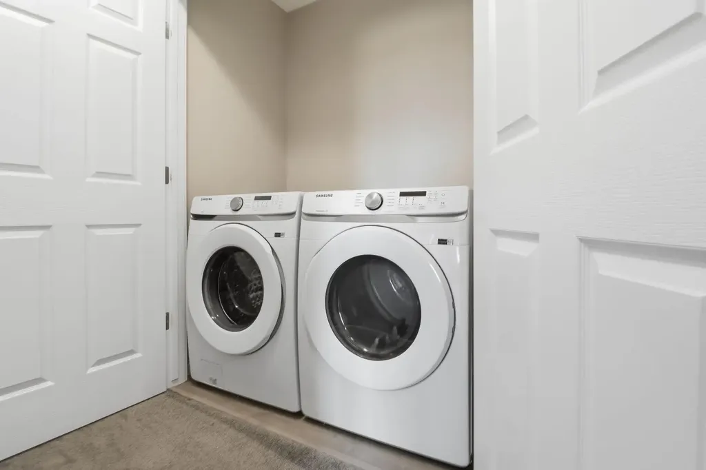 93 Cityline Square NE Calgary AB T3N2H4
