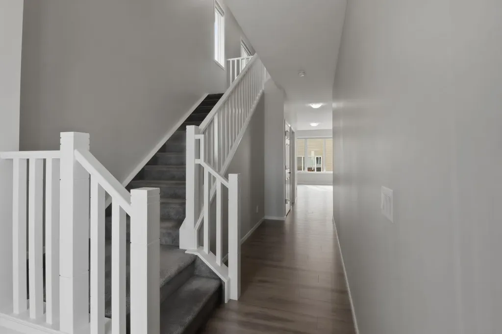 93 Cityline Square NE Calgary AB T3N2H4