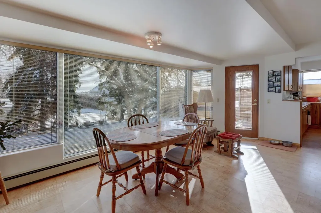 109 5th Avenue W Hanna AB T0J 1P0