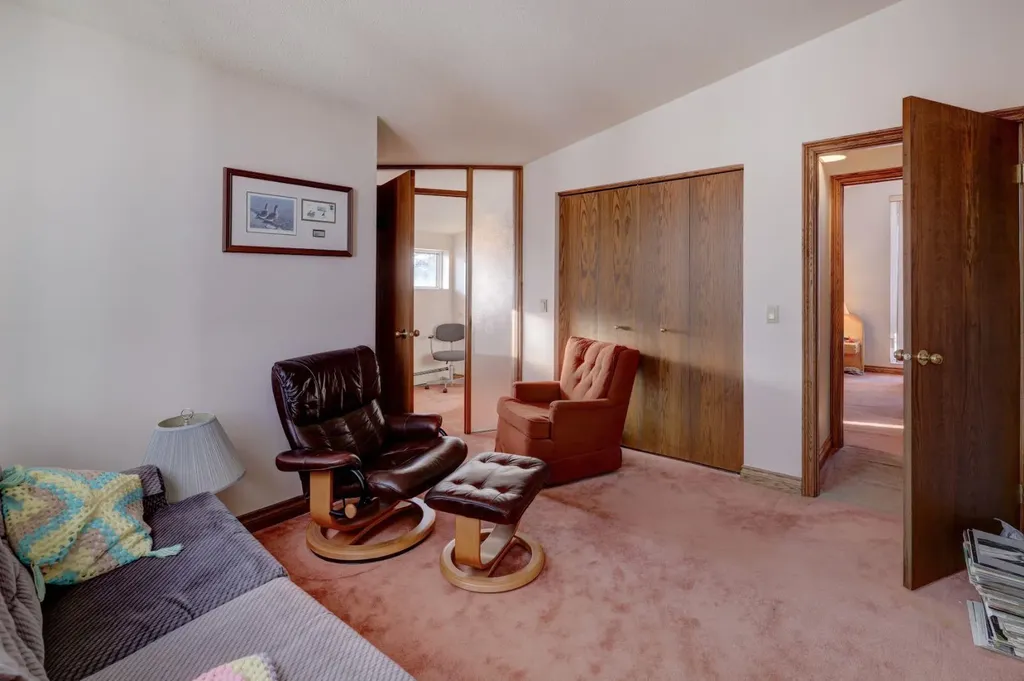 109 5th Avenue W Hanna AB T0J 1P0