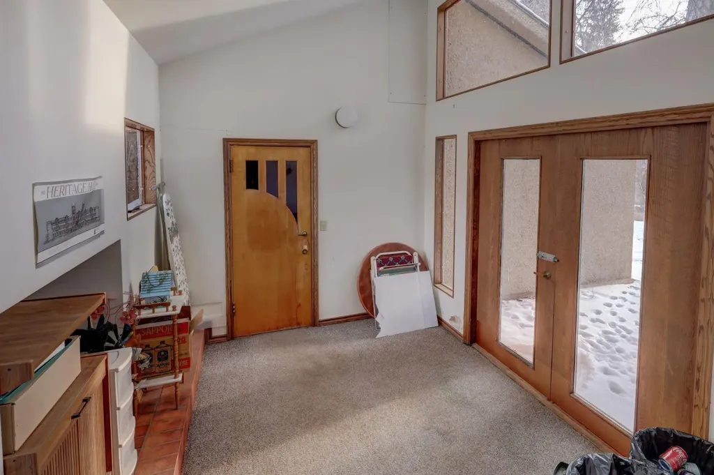 109 5th Avenue W Hanna AB T0J 1P0