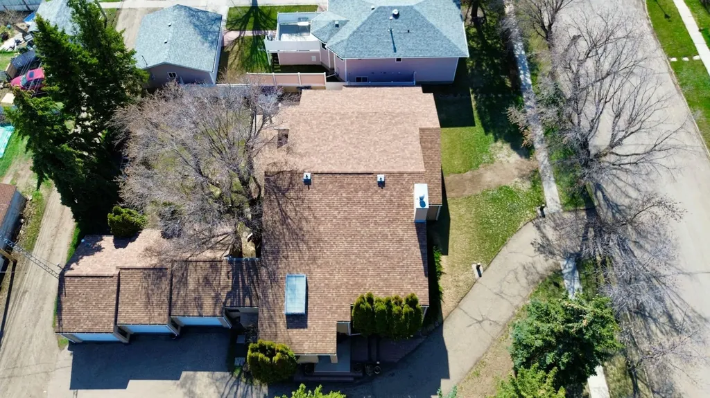 109 5th Avenue W Hanna AB T0J 1P0