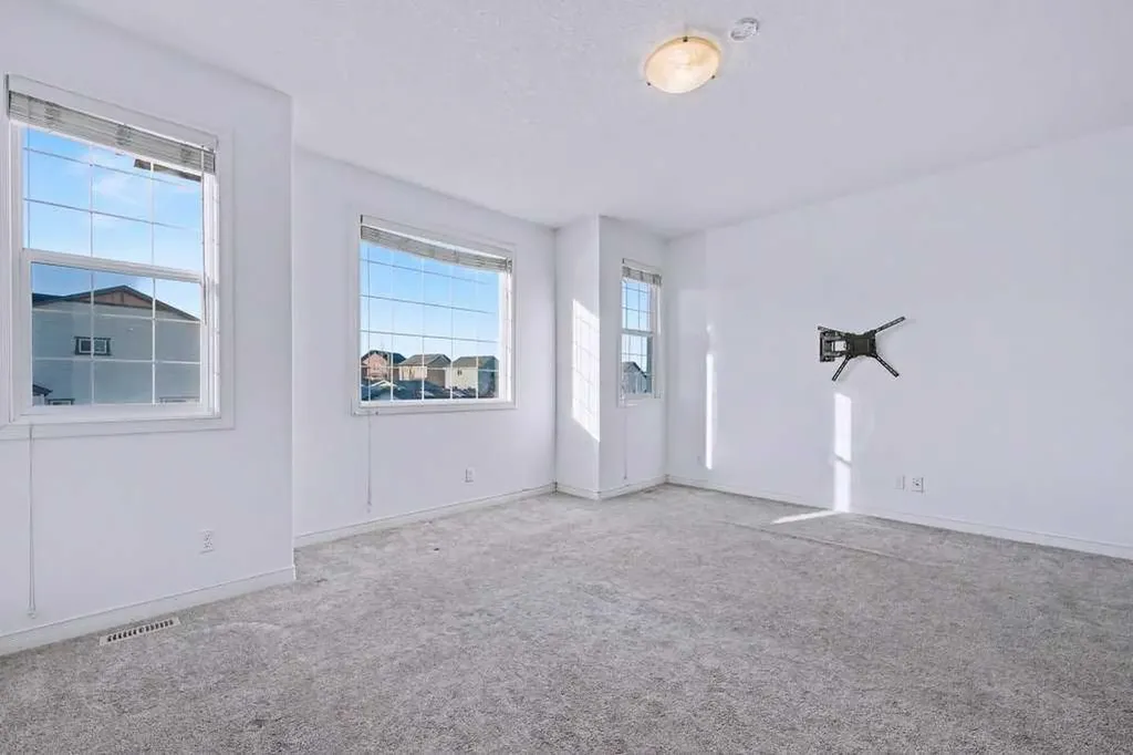 187 Sage Hill Green NW Calgary AB T3R 0G8