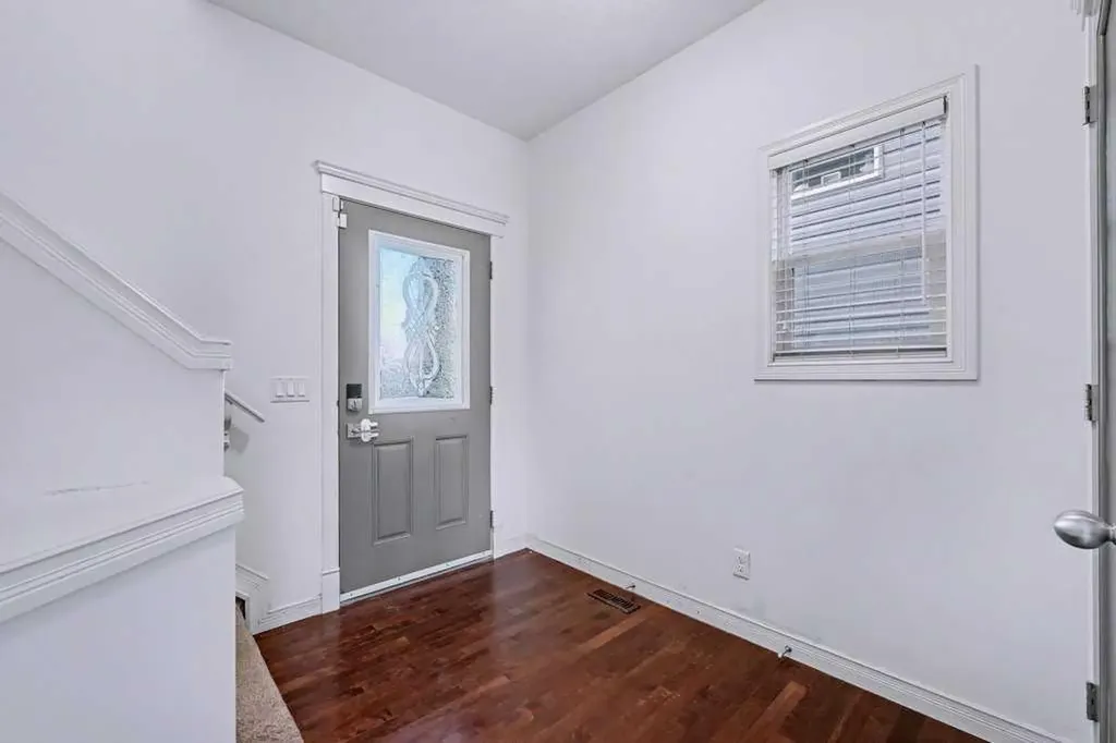 187 Sage Hill Green NW Calgary AB T3R 0G8