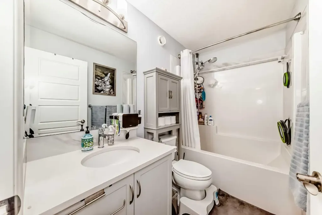 1140 Legacy Circle SE Calgary AB T2X4E5