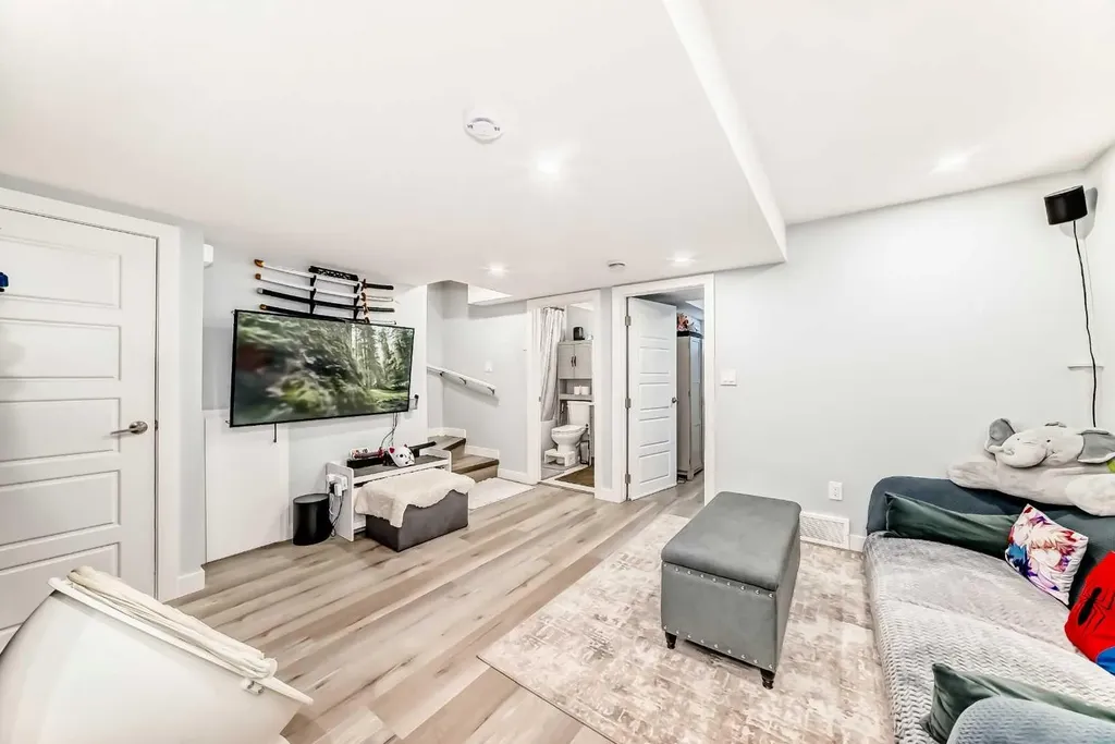 1140 Legacy Circle SE Calgary AB T2X4E5