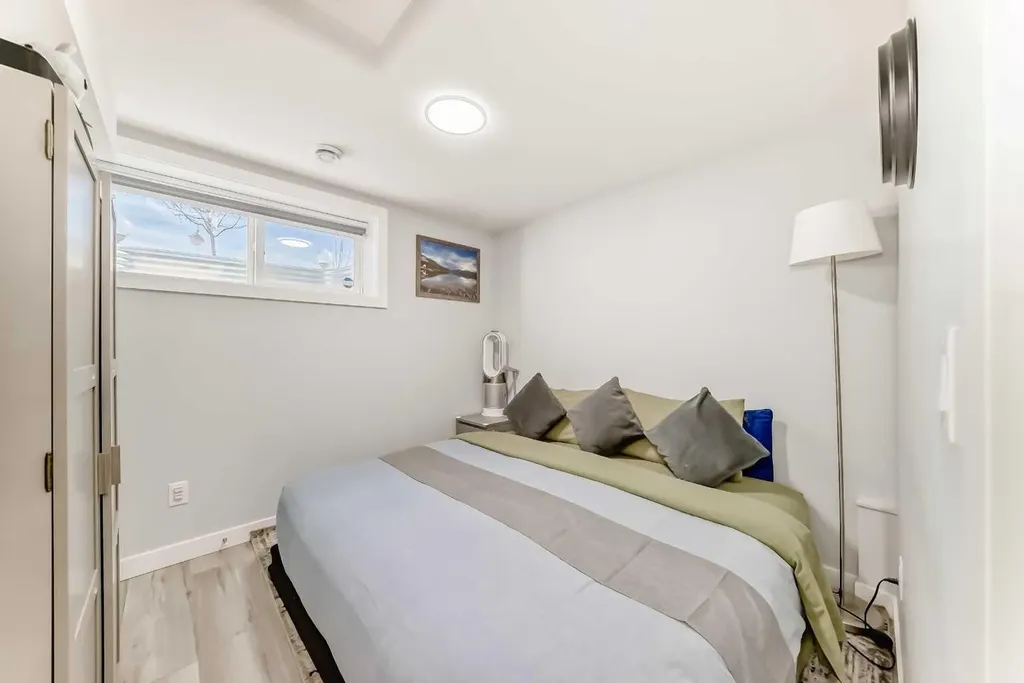 1140 Legacy Circle SE Calgary AB T2X4E5