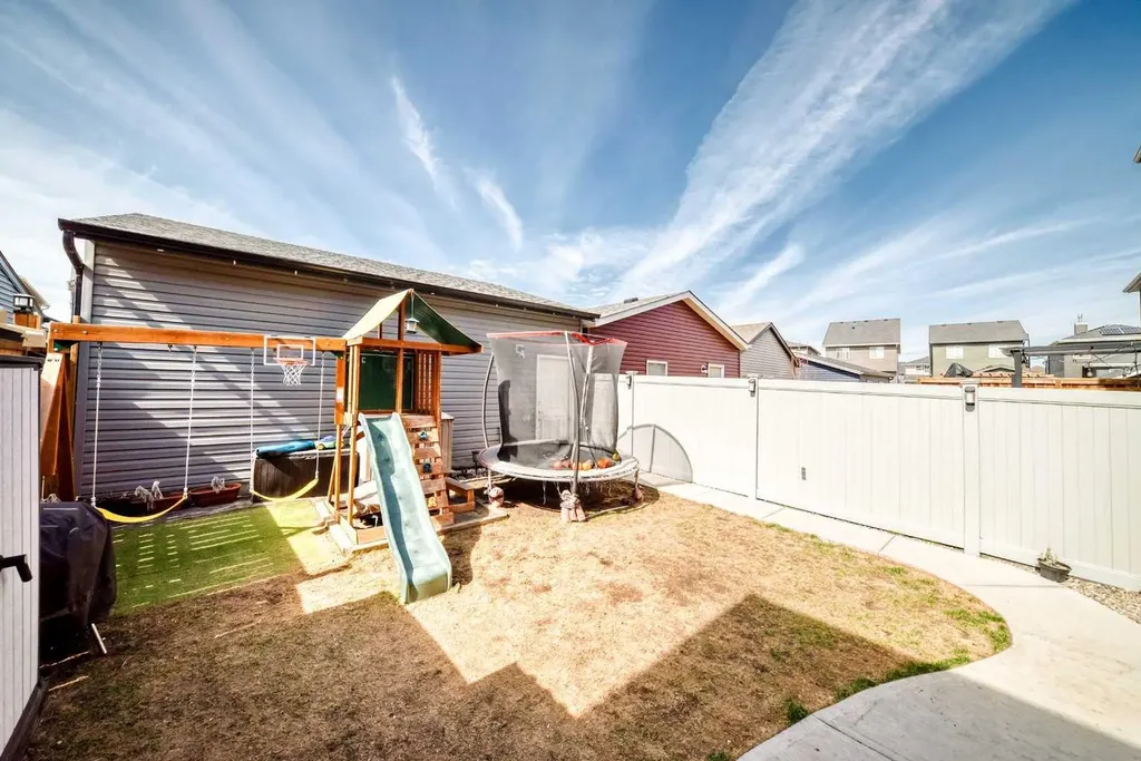 1140 Legacy Circle SE Calgary AB T2X4E5