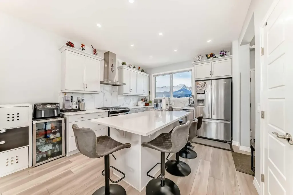 1140 Legacy Circle SE Calgary AB T2X4E5