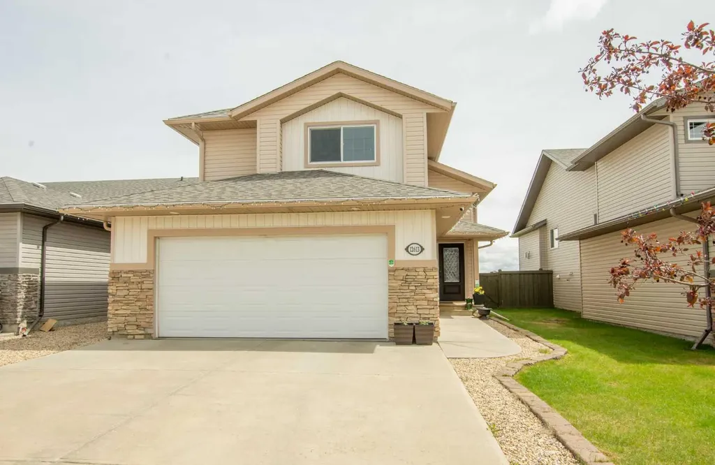 12613 105 Street Grande Prairie AB T8V 2N3