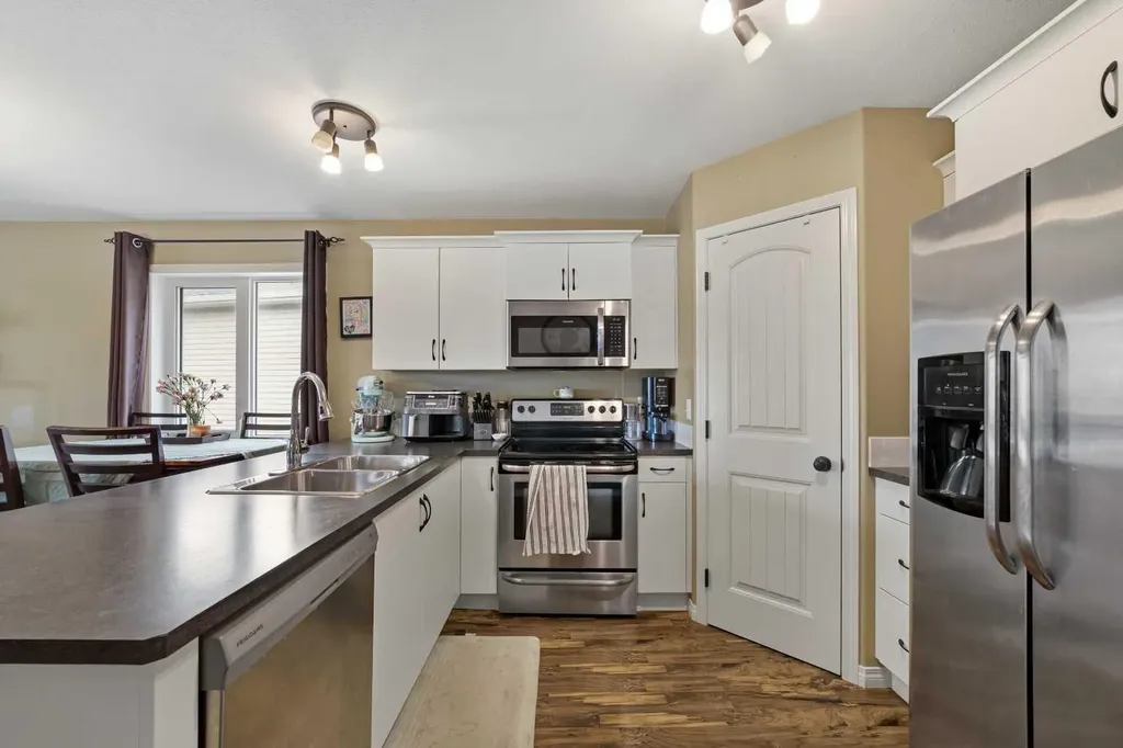 5046 41 Street Taber AB T1G 0C4