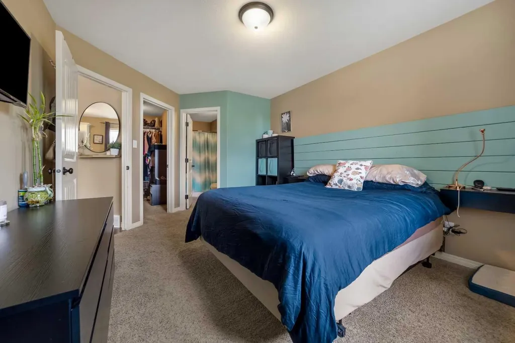 5046 41 Street Taber AB T1G 0C4