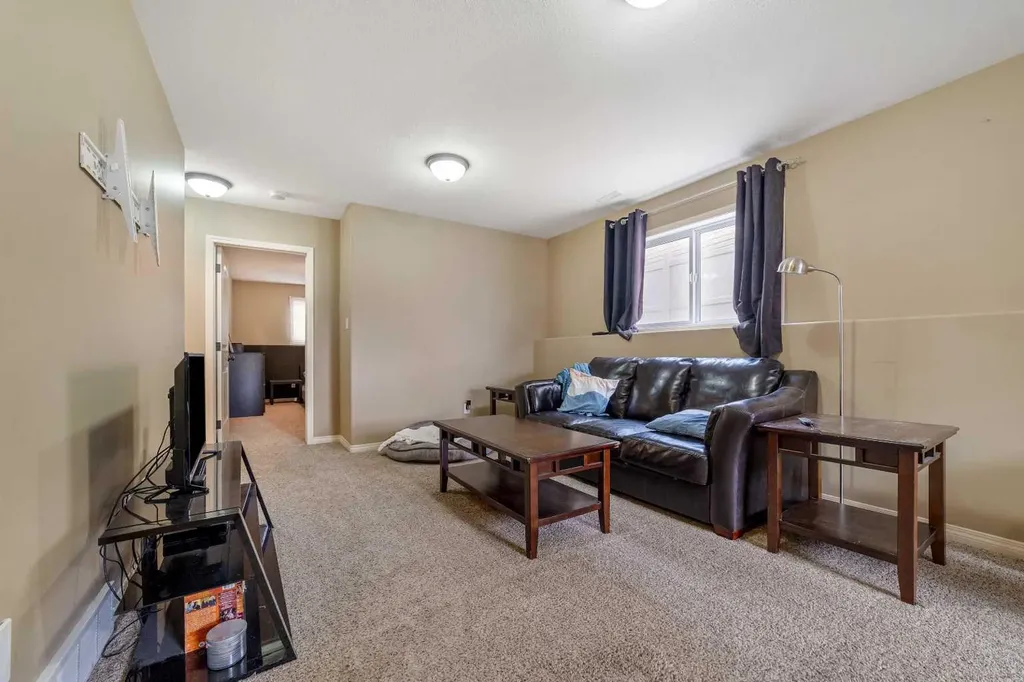 5046 41 Street Taber AB T1G 0C4