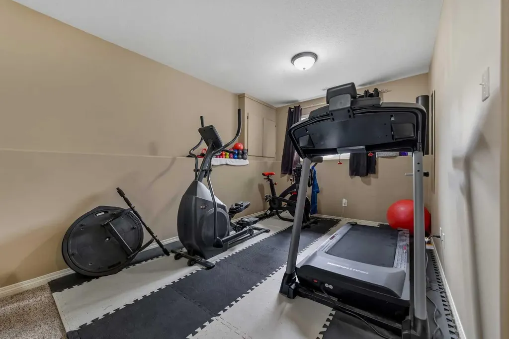 5046 41 Street Taber AB T1G 0C4