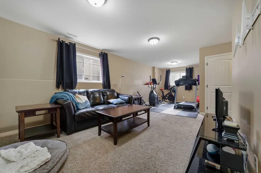 5046 41 Street Taber AB T1G 0C4