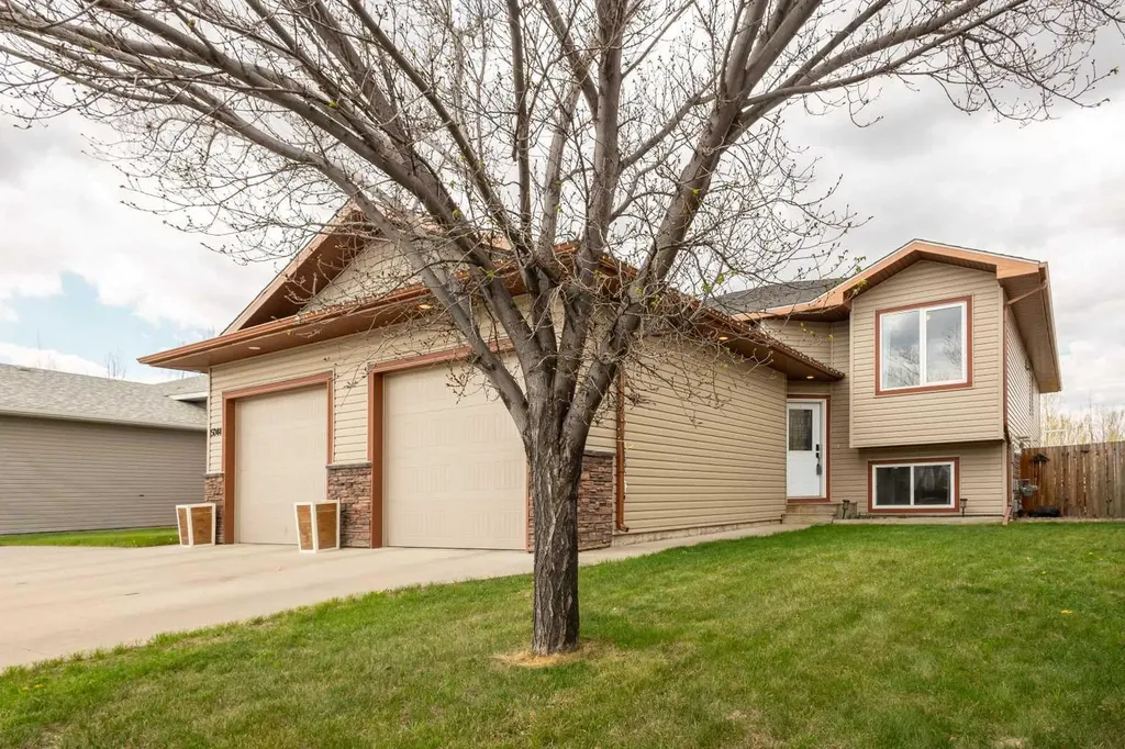 5046 41 Street Taber AB T1G 0C4