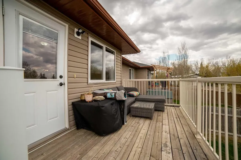 5046 41 Street Taber AB T1G 0C4