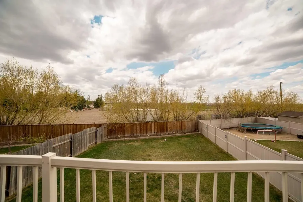 5046 41 Street Taber AB T1G 0C4