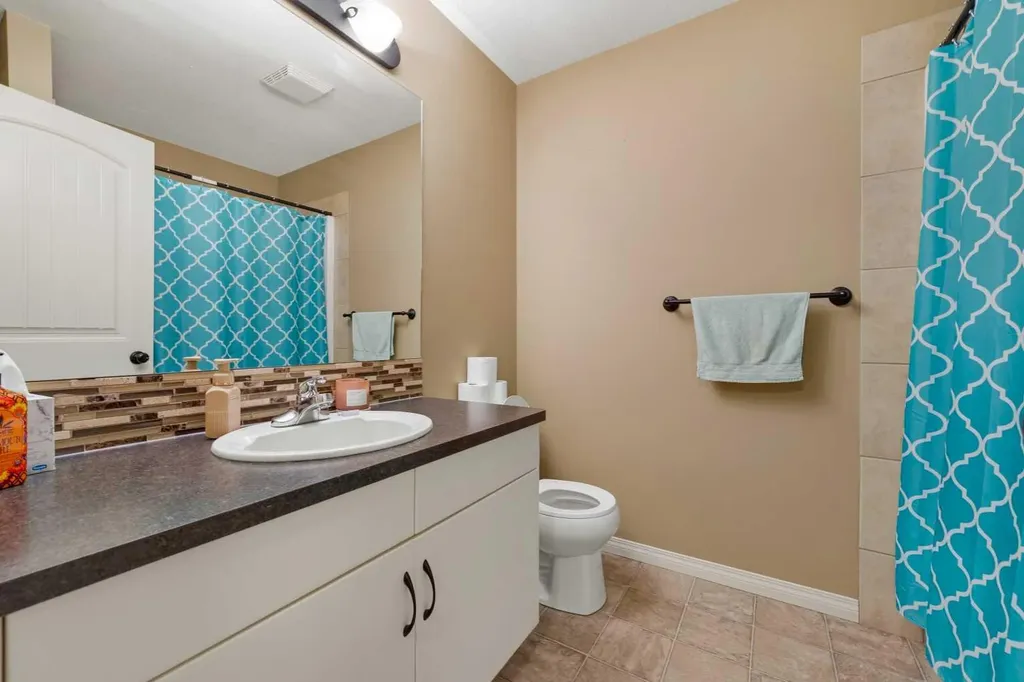5046 41 Street Taber AB T1G 0C4