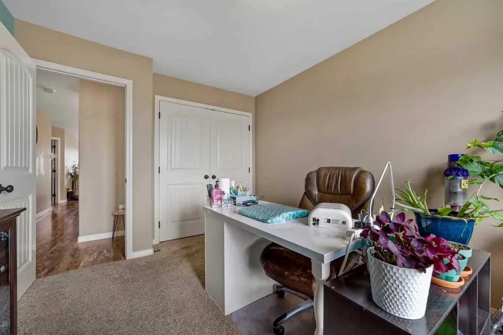 5046 41 Street Taber AB T1G 0C4