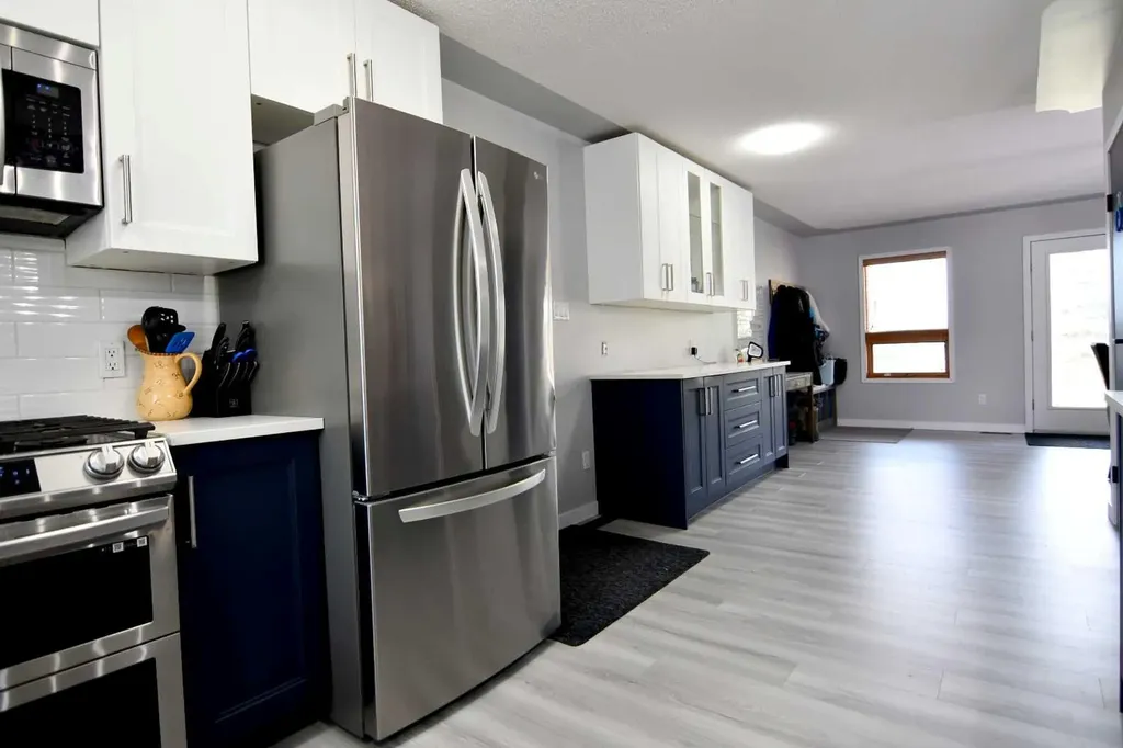 2207 Township Road 372 Rural Red Deer County AB T4G 0M9