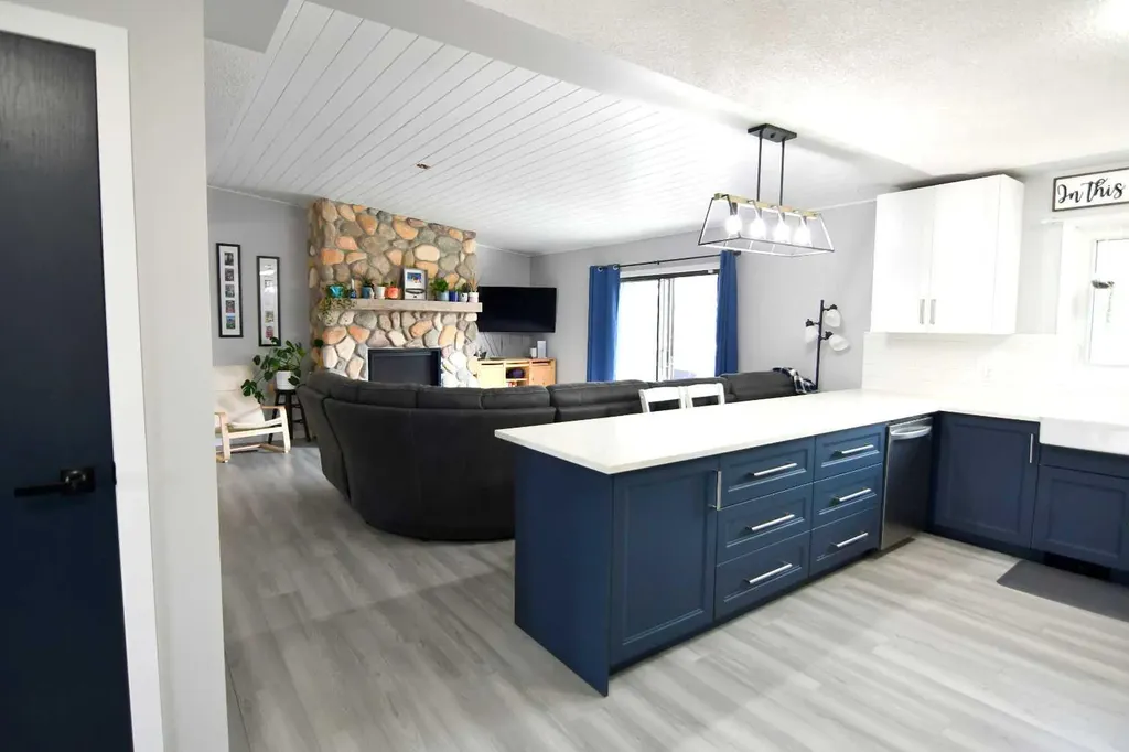 2207 Township Road 372 Rural Red Deer County AB T4G 0M9