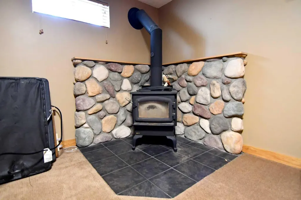 2207 Township Road 372 Rural Red Deer County AB T4G 0M9