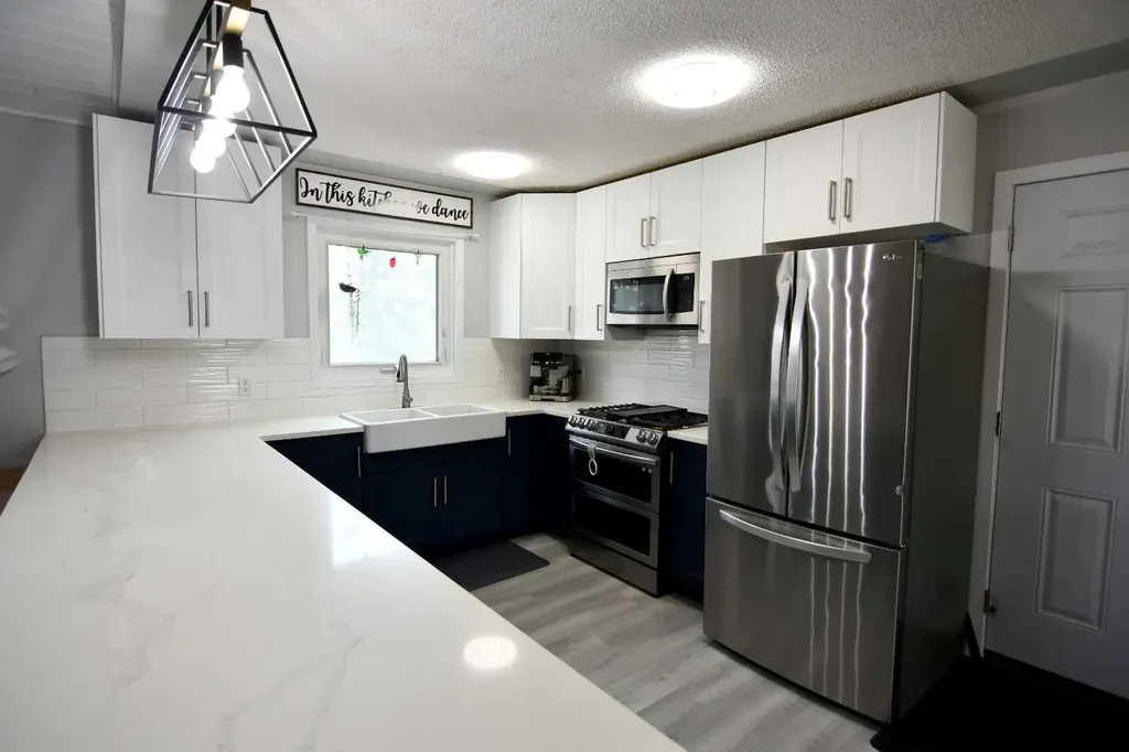 2207 Township Road 372 Rural Red Deer County AB T4G 0M9