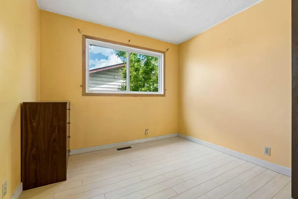 189 Whitaker Close NE Calgary AB T1Y 5K2