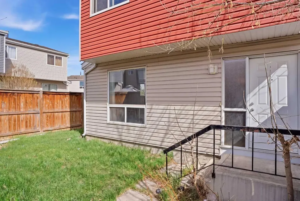 5425 Pensacola Crescent SE Calgary AB T2A2G5