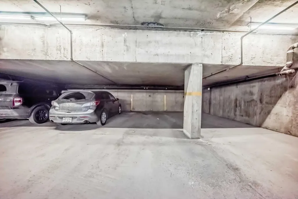 13045 6 Street SW Calgary AB T2W 5H1