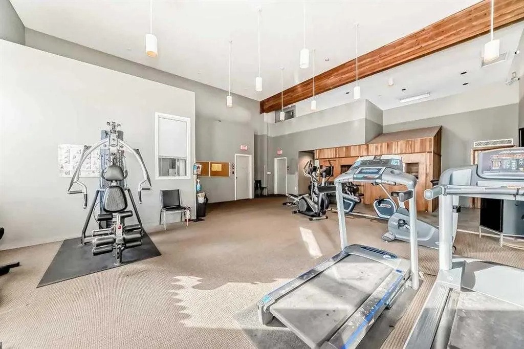 13045 6 Street SW Calgary AB T2W 5H1
