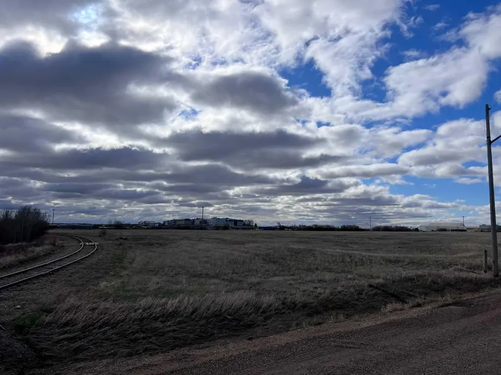 Part Of Nw-01-47-20-4 39 Street Camrose AB T4V 2M9
