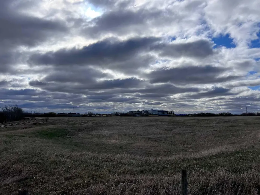 Part Of Nw-01-47-20-4 39 Street Camrose AB T4V 2M9