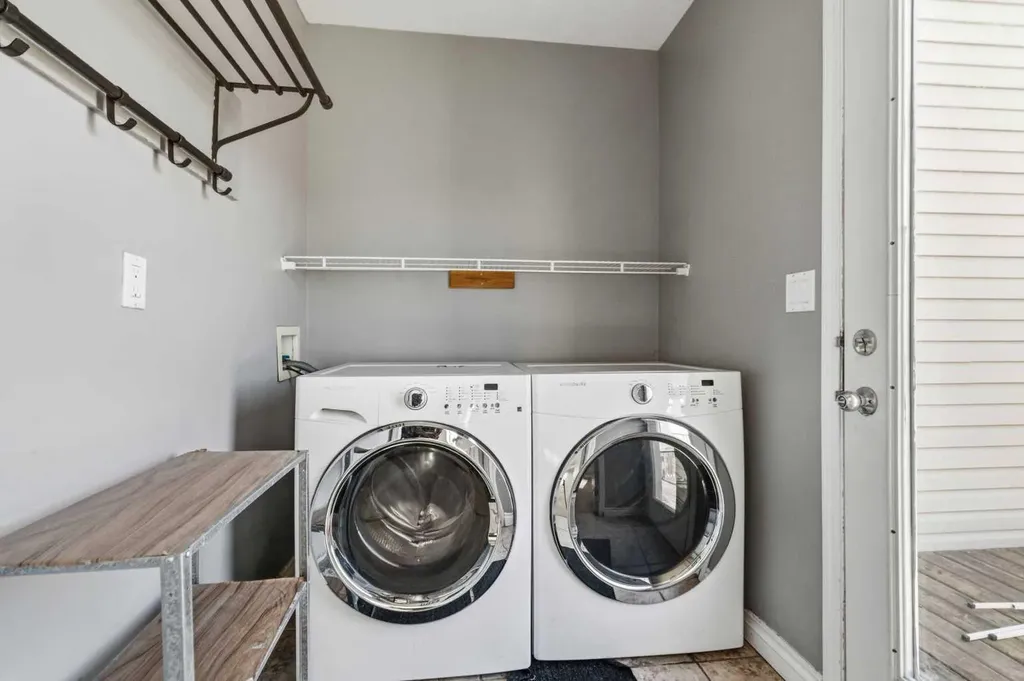 228 Parry Crescent Fort Mcmurray AB T9K 2S9