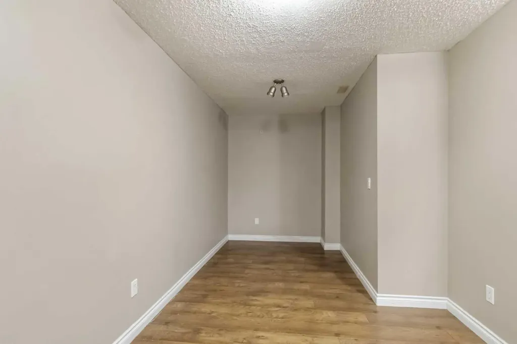 228 Parry Crescent Fort Mcmurray AB T9K 2S9