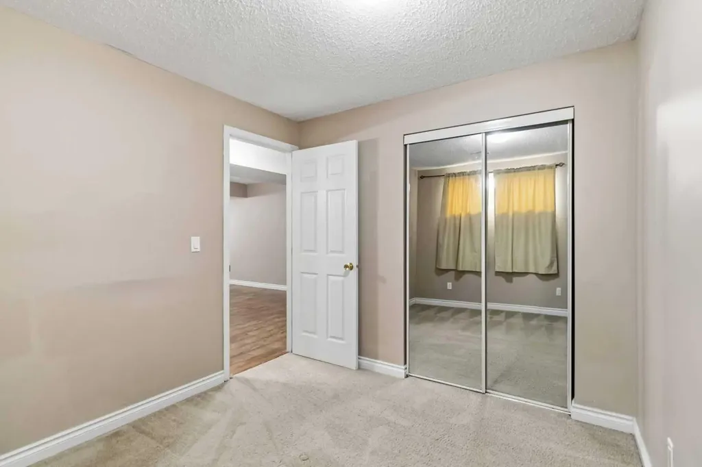 228 Parry Crescent Fort Mcmurray AB T9K 2S9