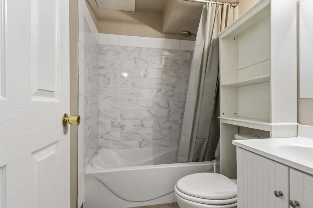 228 Parry Crescent Fort Mcmurray AB T9K 2S9
