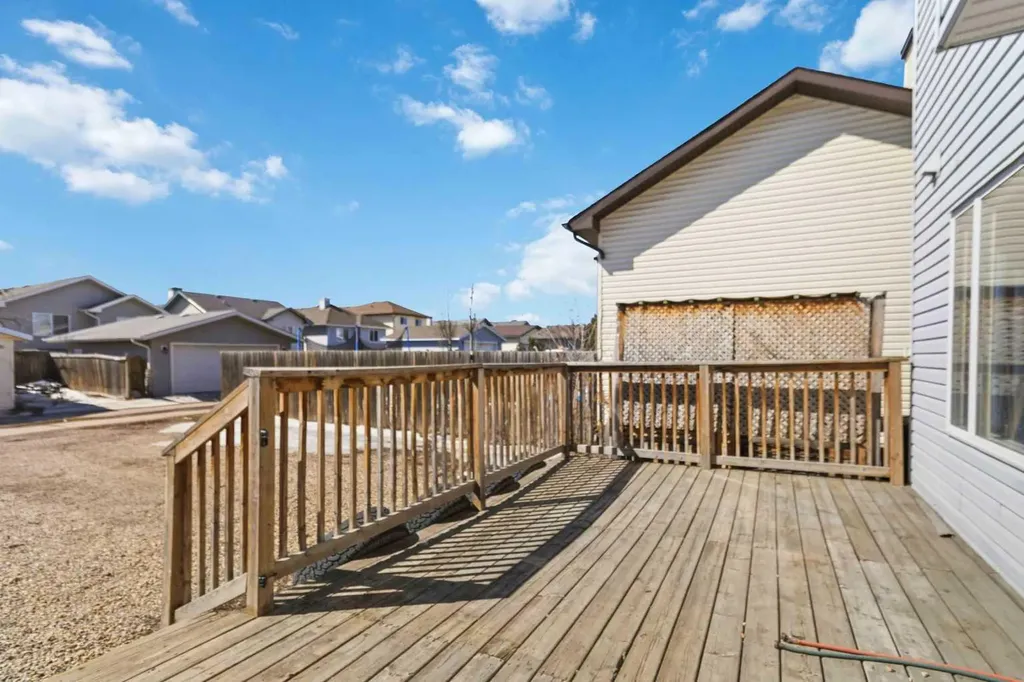 228 Parry Crescent Fort Mcmurray AB T9K 2S9