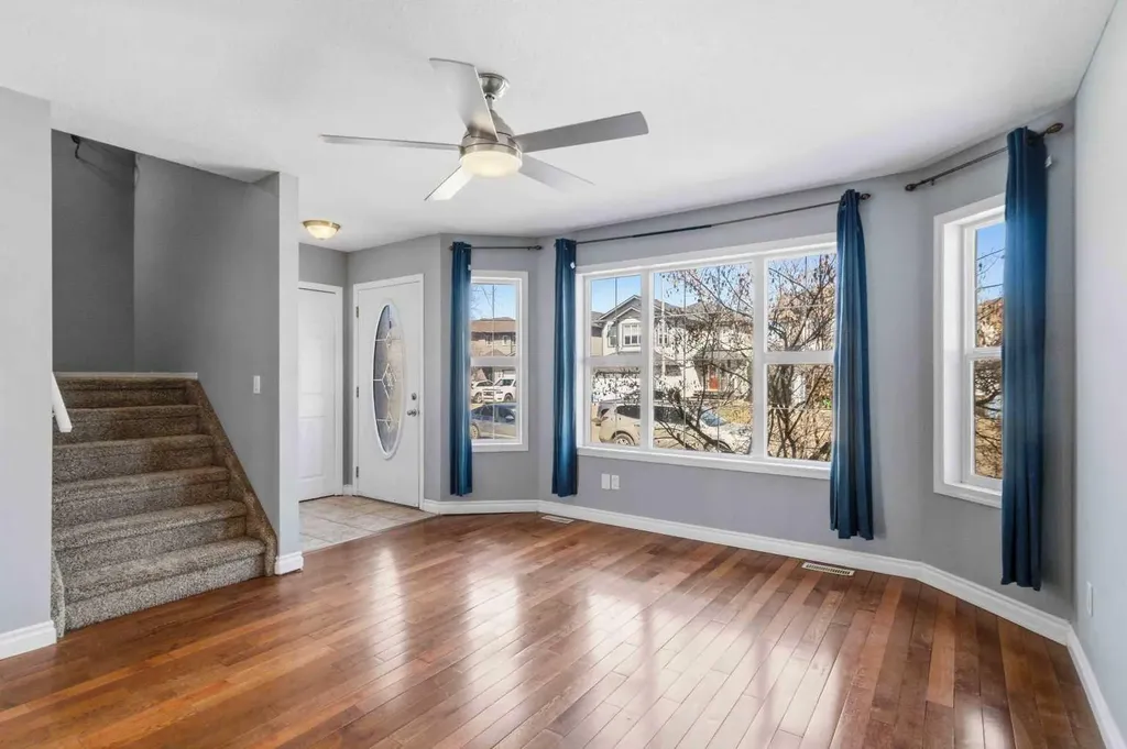 228 Parry Crescent Fort Mcmurray AB T9K 2S9