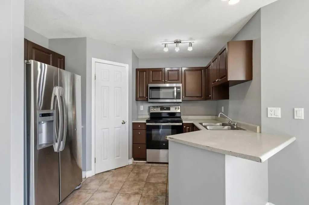 228 Parry Crescent Fort Mcmurray AB T9K 2S9