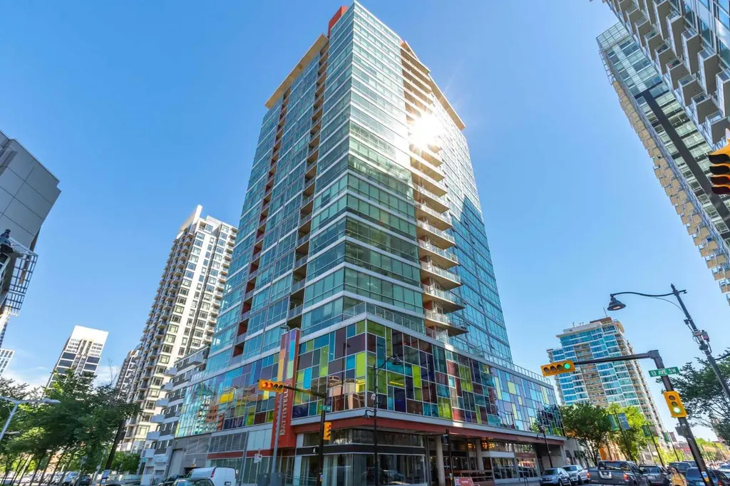 135 13 Avenue SW Calgary AB T2R 0W8