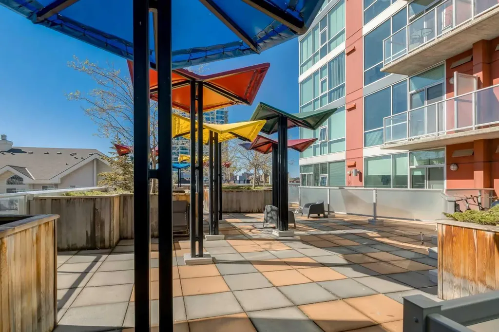 135 13 Avenue SW Calgary AB T2R 0W8
