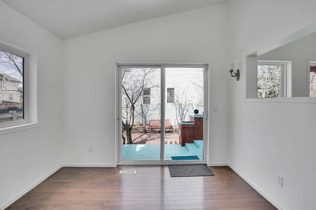 89 Everoak Drive SW Calgary AB T2Y 0C6