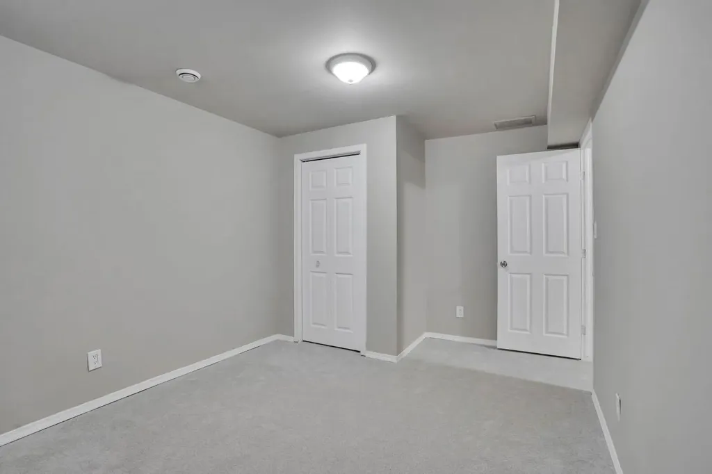 89 Everoak Drive SW Calgary AB T2Y 0C6
