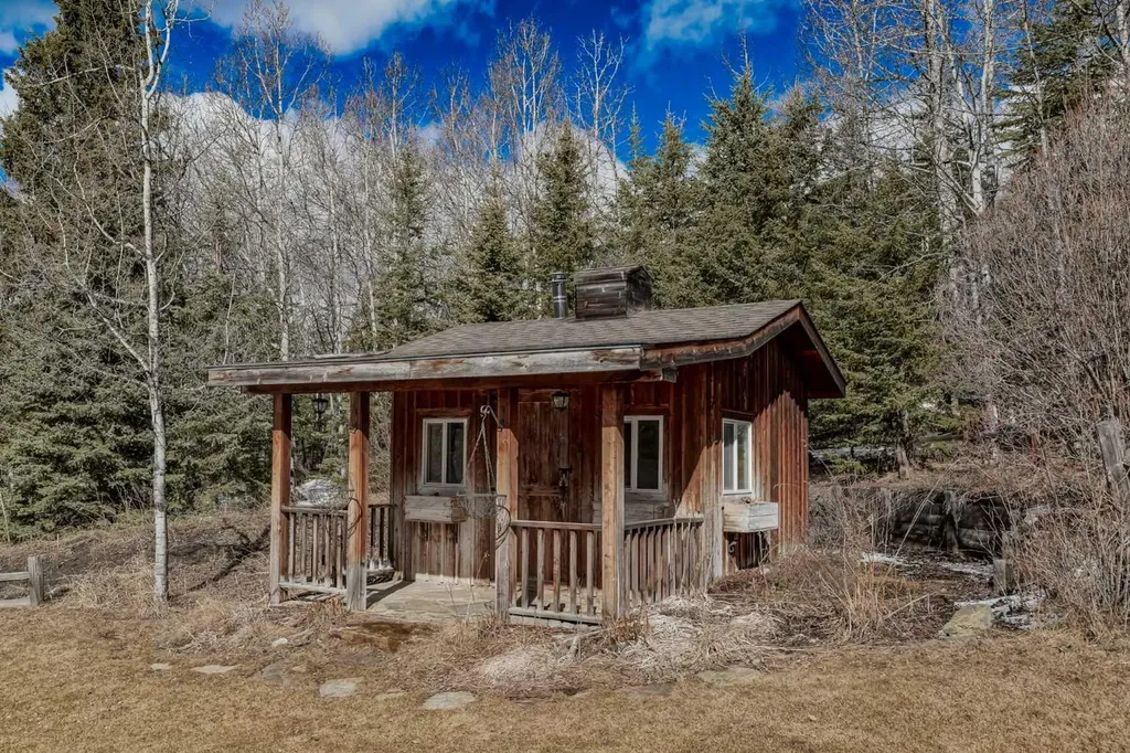 52120 Township Road 283 Rural Rocky View County AB T0L 0W0
