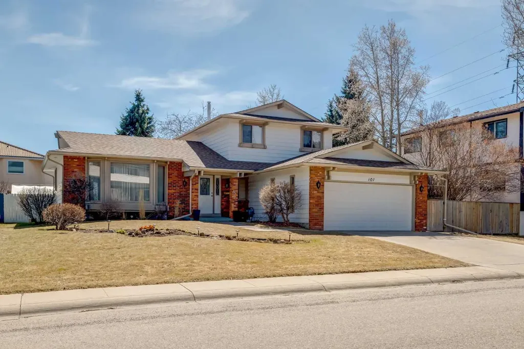 107 Valhalla Crescent NW Calgary AB T3A 1Z7
