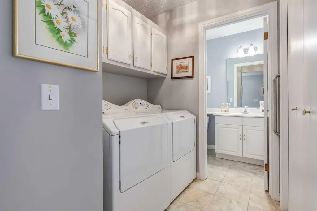 107 Valhalla Crescent NW Calgary AB T3A 1Z7