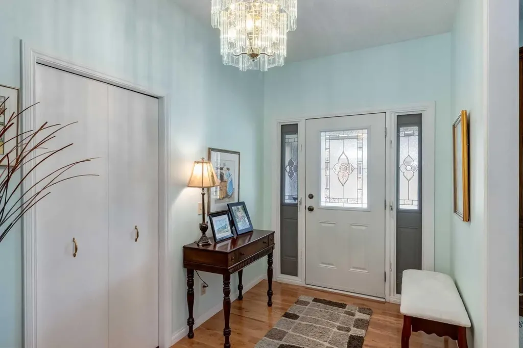 107 Valhalla Crescent NW Calgary AB T3A 1Z7